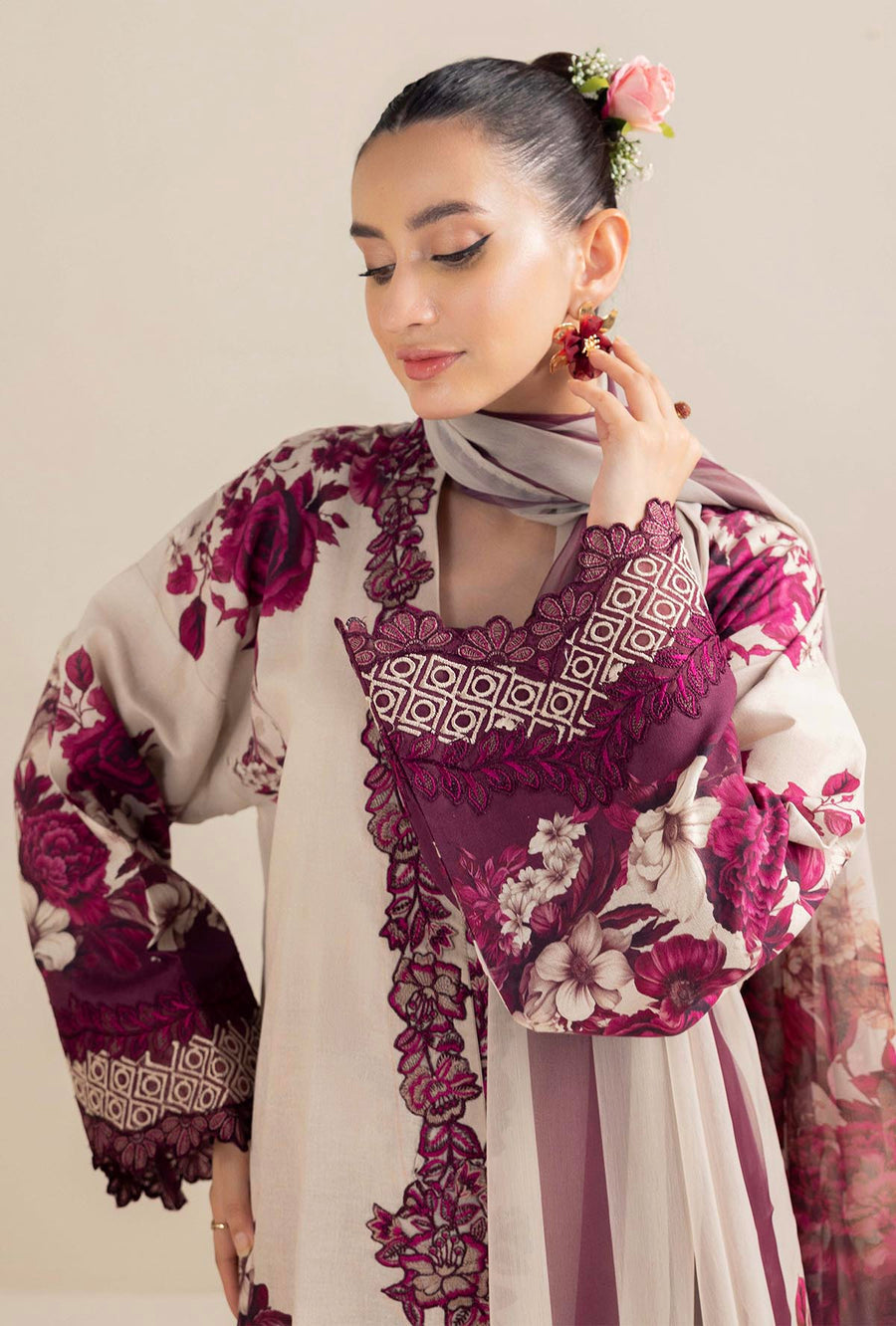 ADAN LIBAS-3PC KHADDAR PRINTED EMB SHIRT WITH KHADDAR PRINT DUPATTA AND PRINT TROUSER-ADR-2557