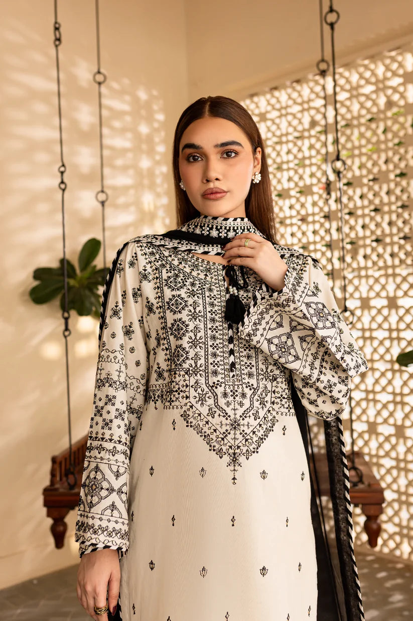 BATIK-3PC DHANAK EMBROIDERED SHIRT WITH CHIFFON EMBROIDERED DUPATTA AND EMB TROUSER-ADR-4104