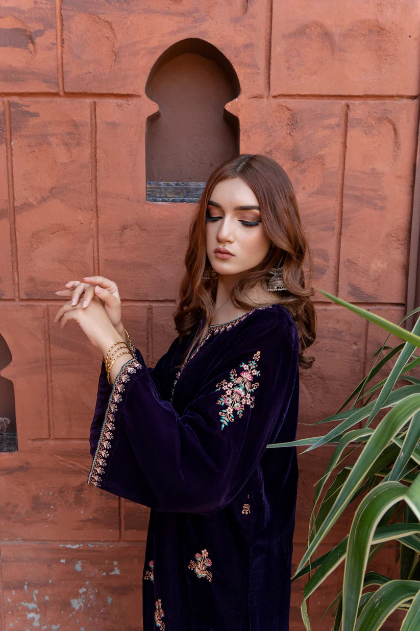 URGE - 2PC VELVET HEAVT EMBROIDERED SHIRT WITH VELEVT EMBROIDERED SLEEVES-D 22 MICROO 9000