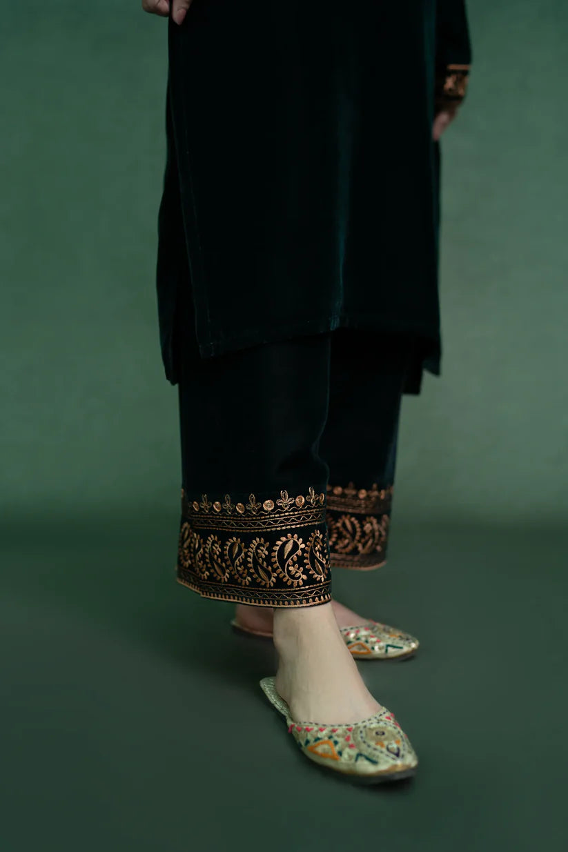 URGE - 2PC Velvet Heavy Embroidered Shirt With Velvet Heavy Embroidered Trouser -ADR-D20