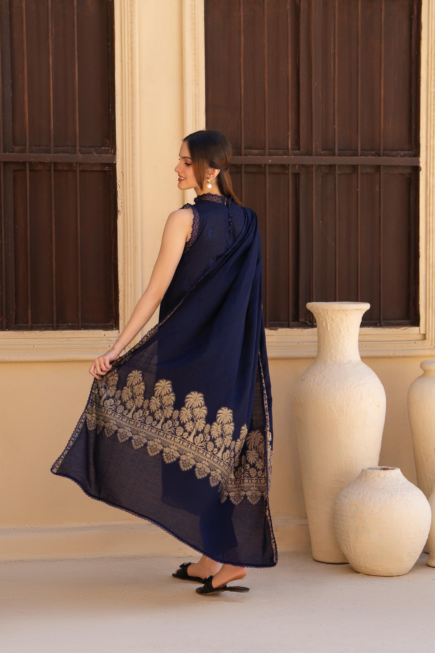 MIRAKHI-3PC LAWN CHIKENKARI EMBROIDERED SHIRT WITH LAWN JAQUARD PRINT DUPATTA -ADR-5300