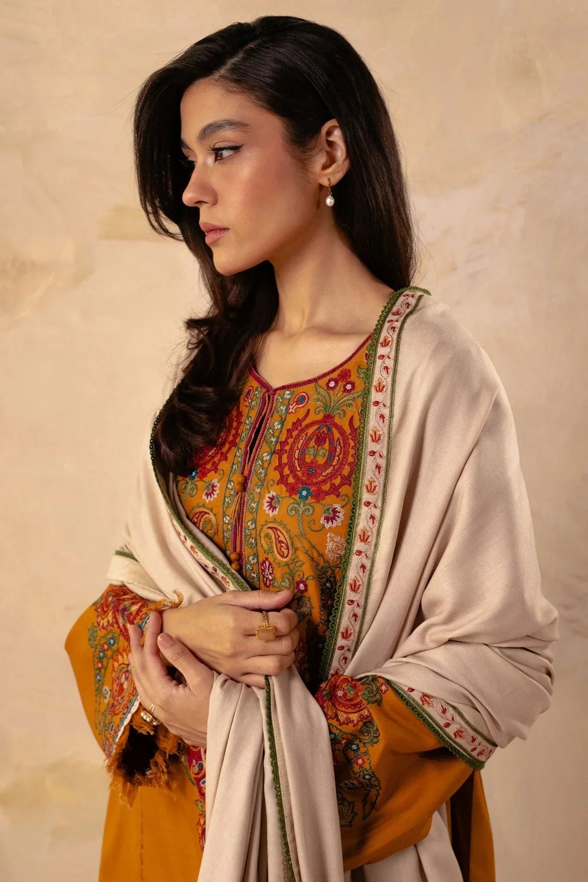 ZARA SHAHJAHAN - 3PC DHANAK EMBROIDERED SHIRT WITH DHANAK EMBROIDERED SHAWL AND TROUSER -ADR-4009