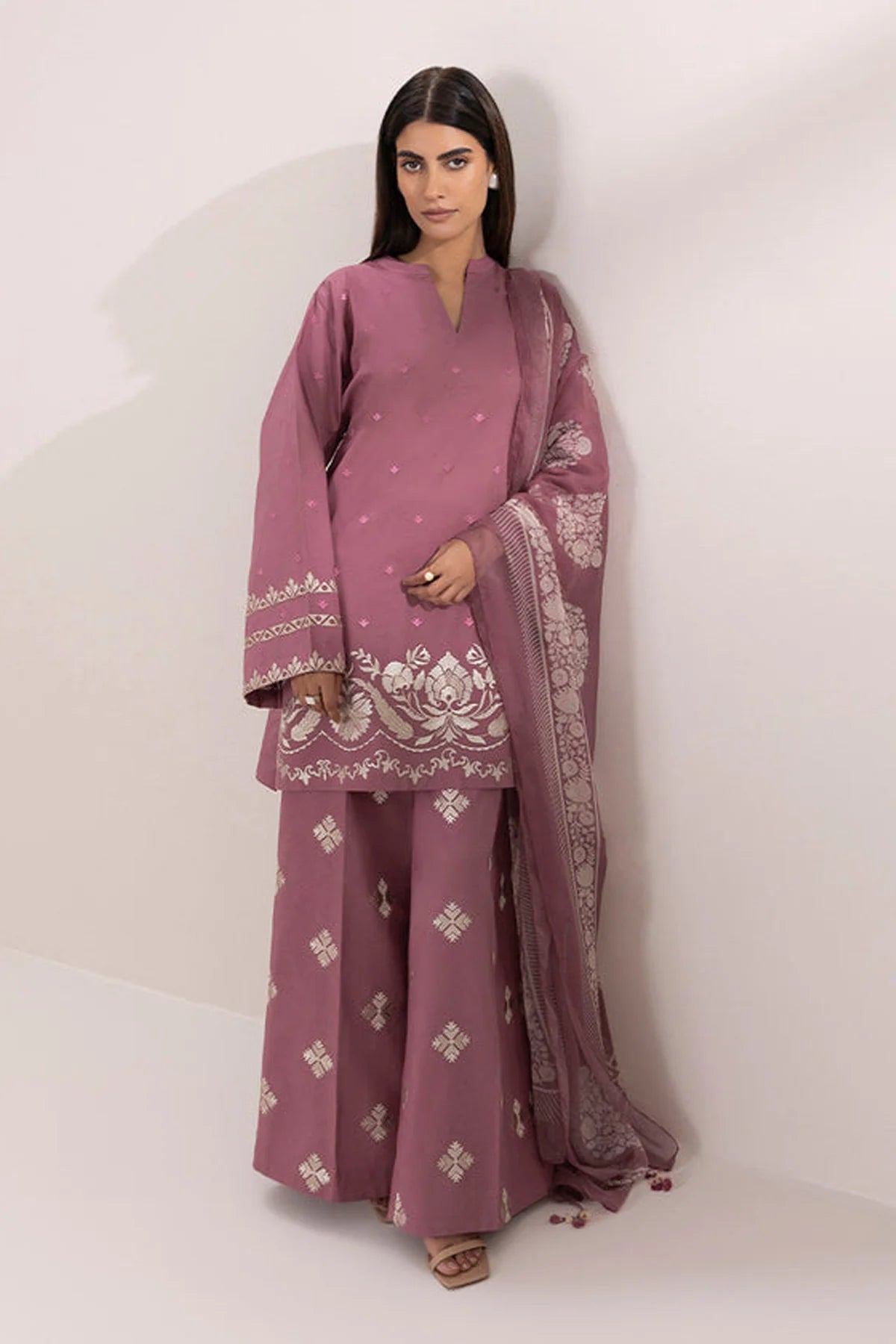 IMAGE - 3PC LAWN EMBROIDERED SHIRT WITH CHIFFON PRINTED DUPATTA AND TROUSER - HZG2868 main image 0