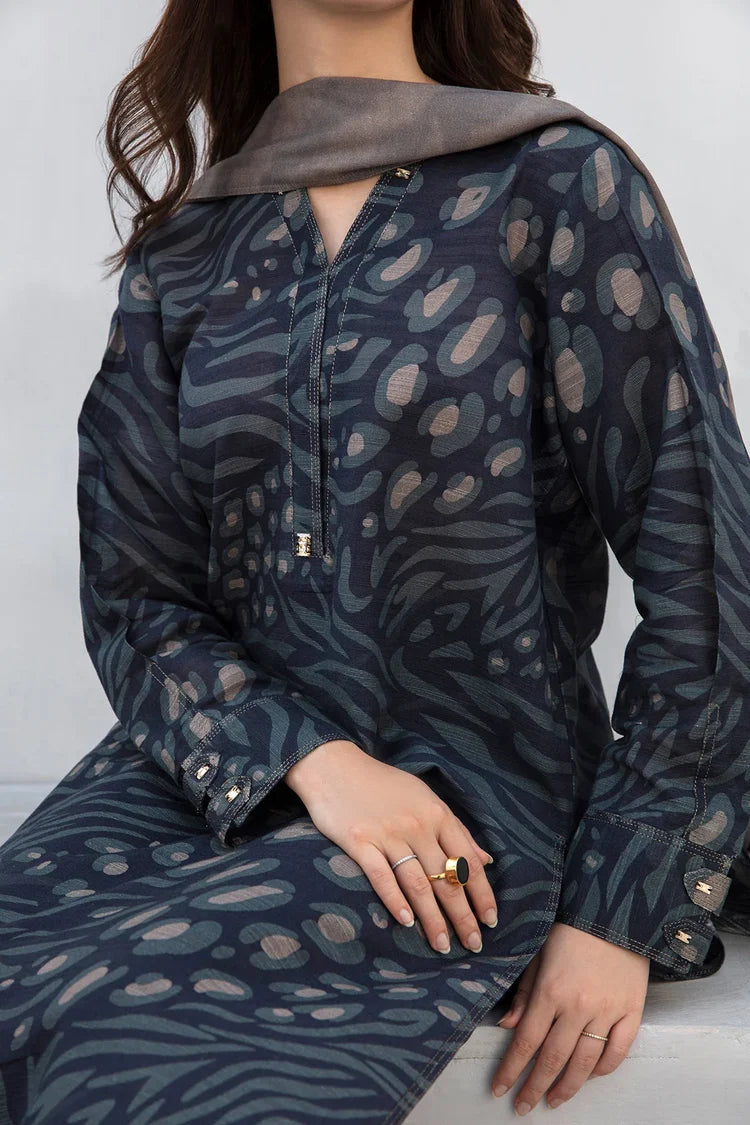 BAROUQE-3PC KHADDAR PRINTED SHIRT WITH KHADDAR PRINT DUPATTA AND PRINT TROUSER-ADR-2620