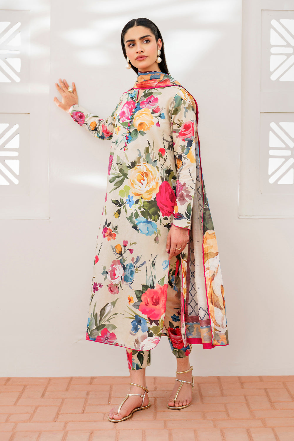 BAROUQE-3PC KARANDI PRINTED SHIRT WITH KARANDI PRINTED DUPATTA AND TROUSER-ADR-2578