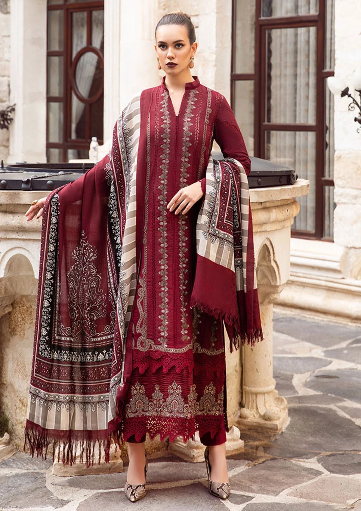 MARIA B-3PC LAWN EMBROIDERED SHIRT WITH MONARK PRINT DUPATTA AND LAWN TROUSER-3520