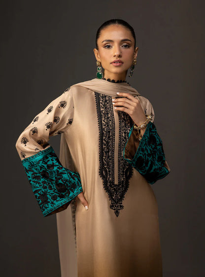 ZAINAB CHOTANI-3PC SHAMOZ SILK PRINT EMBROIDERED SHIRT WITH SOFT SILK PRINT DUPATTA & SILK TROUSER ADR-1717