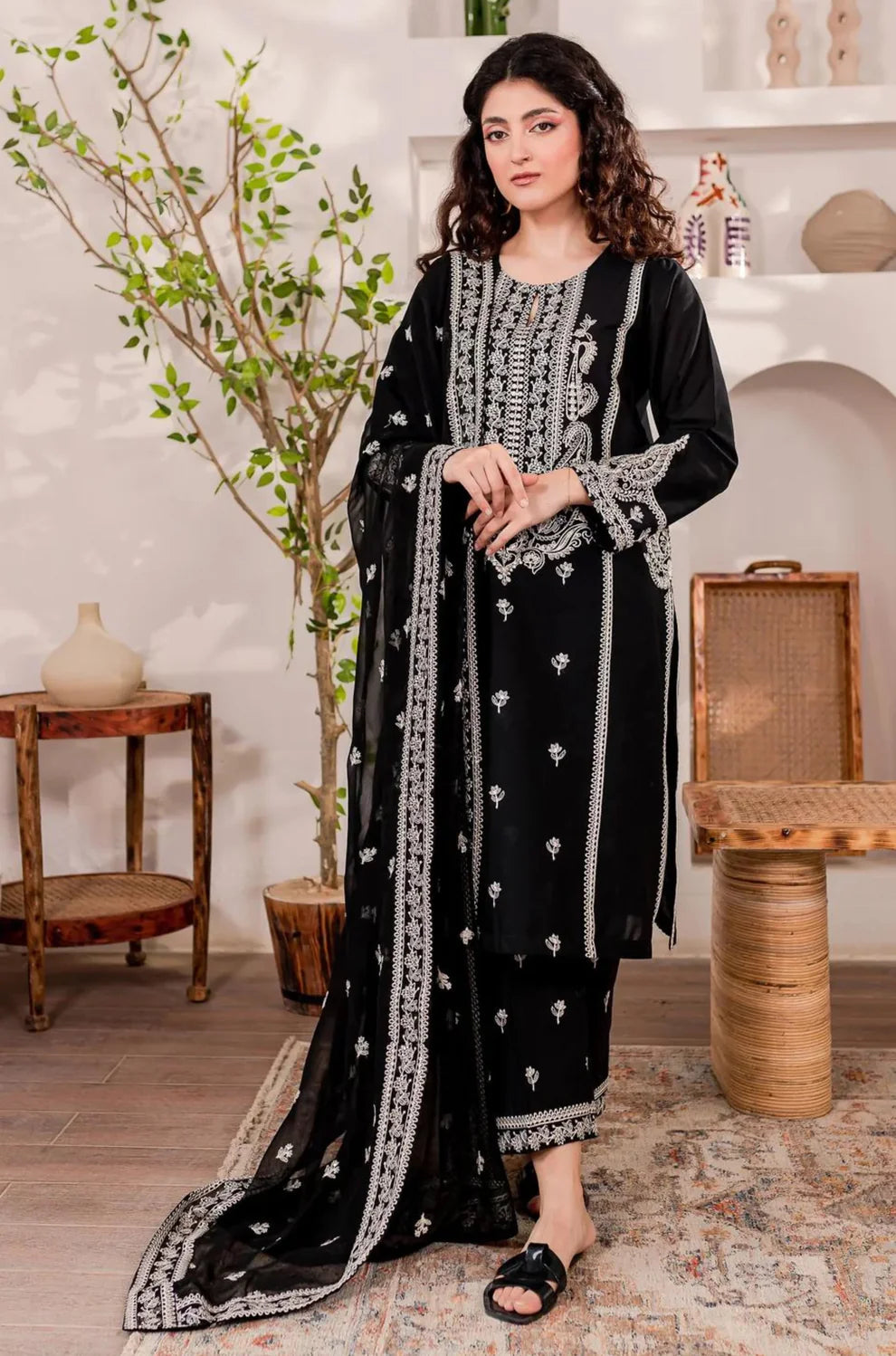 BATIK - 3PC DHANAK EMBROIDERED SHIRT WITH EMBROIDERED ORGANZA DUPATTA AND TROUSER-ADR-3125