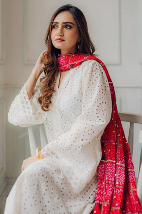 MARIA-B-LAWN CHIKENKARI EMBROIDERED WITH CHUNRI PRINT DUPATTA & DUPATTA-ADR-4051