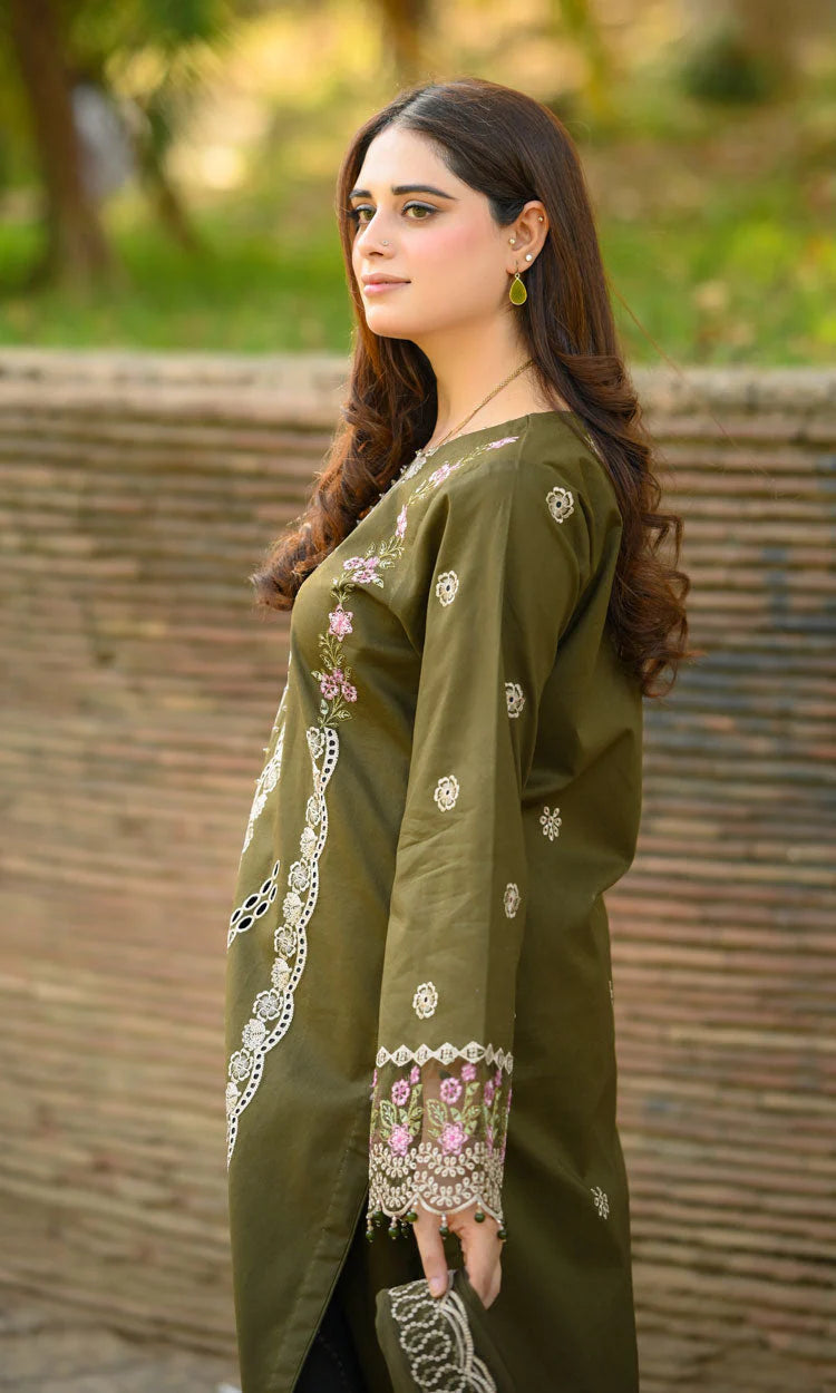 LIBAAS-3PC KARANDI EMBROIDERED SHIRT WITH KARANDI EMBROIDERED SHAWL & EMB TROUSER-ADR-4298
