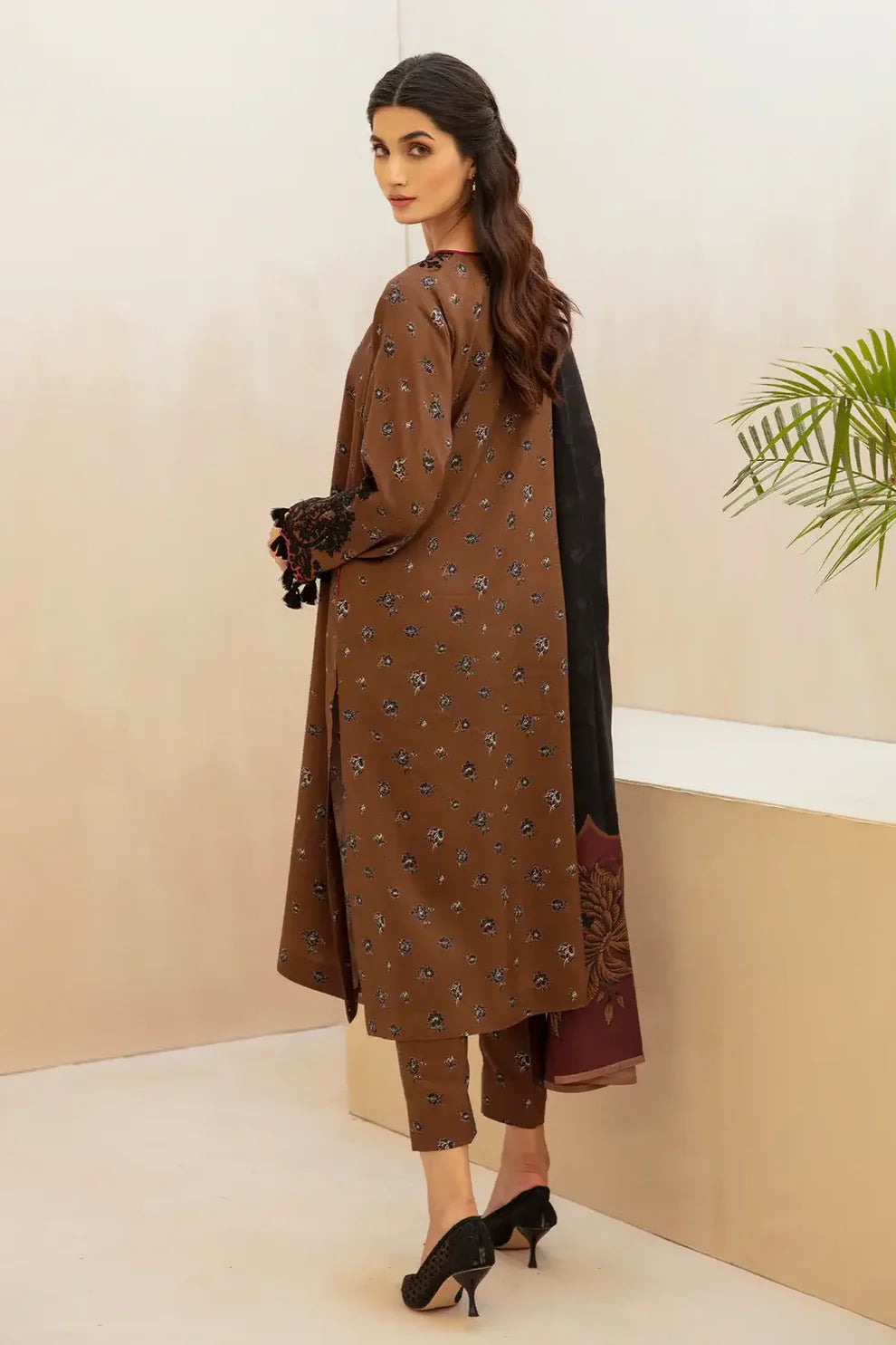 BAROQUE - 3PC KARANDI PRINTED EMBROIDERED SHIRT WITH KARANDI PRINTED SHAWL AND KARANDI PRINTED TROUSER-ADR-1151